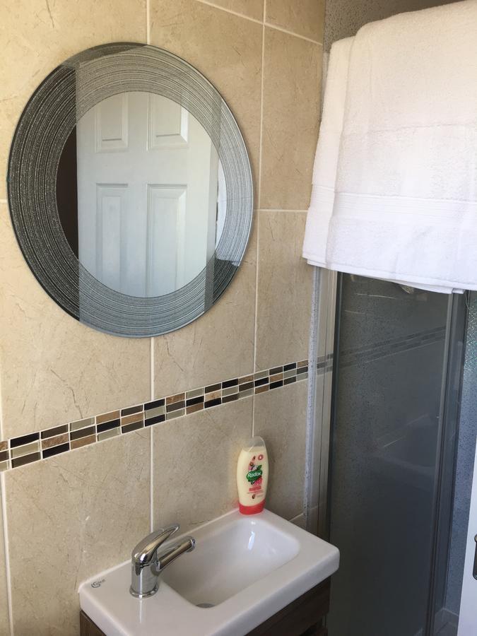מלון קלקטון און סי Elris Essex House מראה חיצוני תמונה