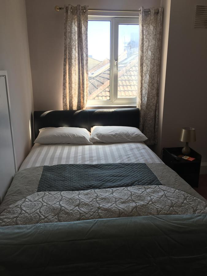 מלון קלקטון און סי Elris Essex House מראה חיצוני תמונה