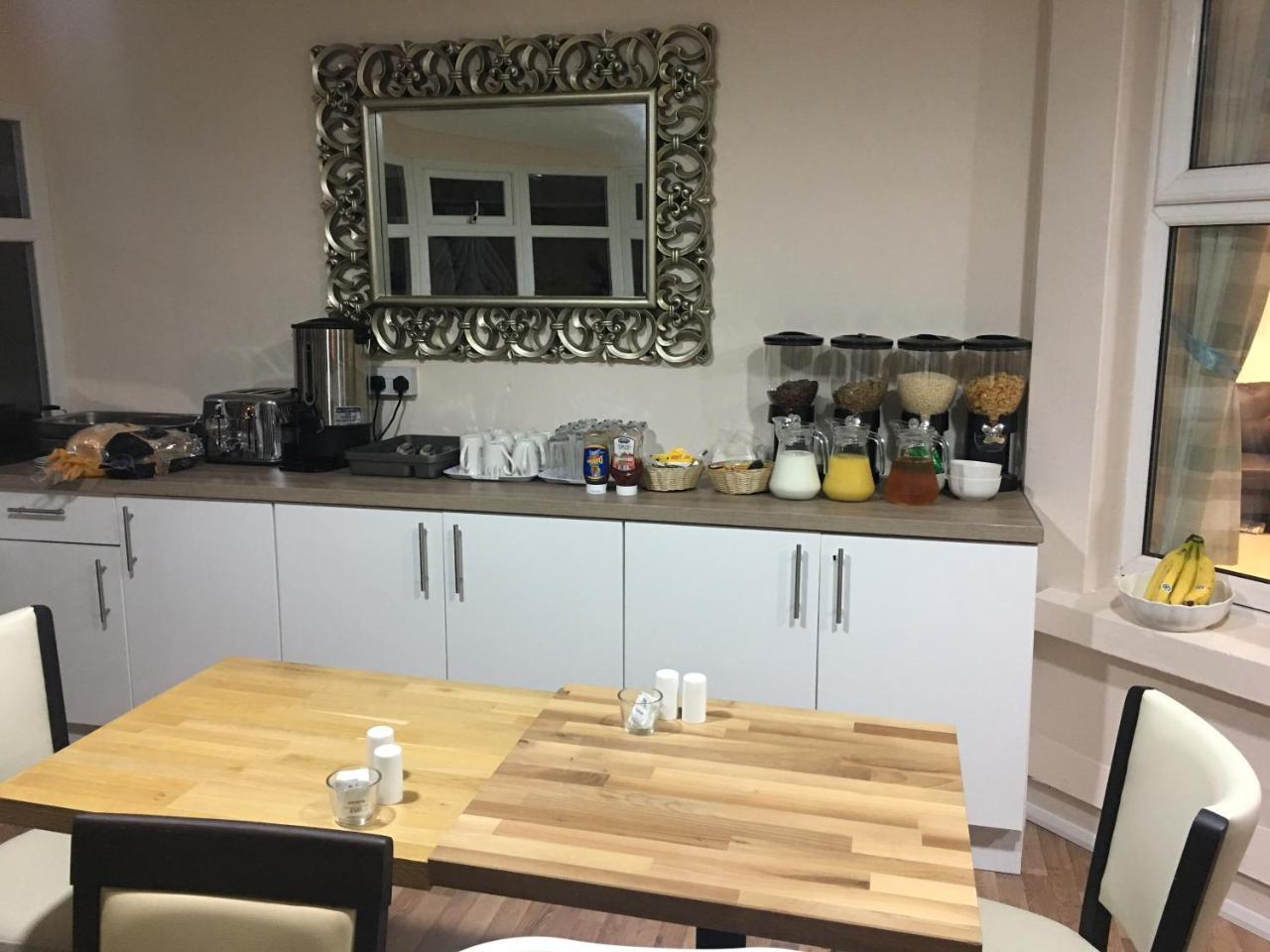 מלון קלקטון און סי Elris Essex House מראה חיצוני תמונה